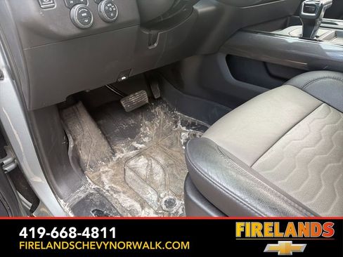 Used 2023 Chevrolet Silverado 1500 ZR2 image 35