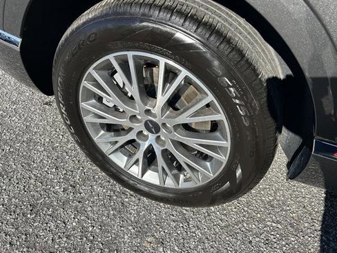 Used 2025 Genesis GV80 2.5T Standard image 30