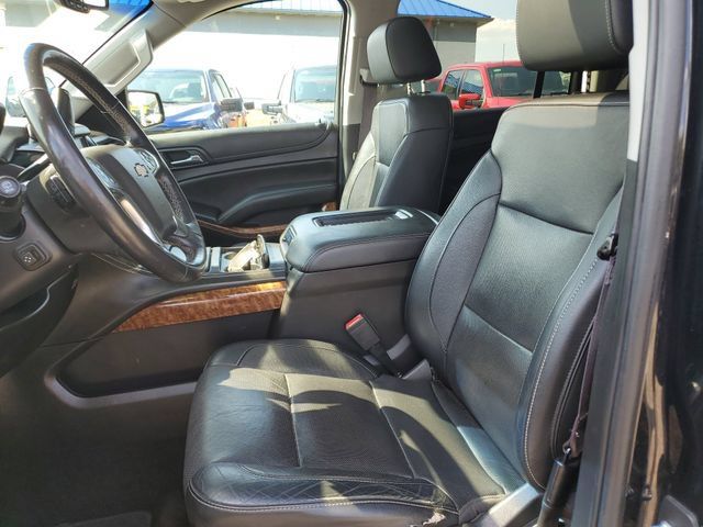 Used 2017 Chevrolet Suburban Premier AWD/4WD image 25