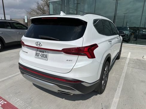 Used 2022 Hyundai Santa Fe Limited w/ Cargo Package image 9