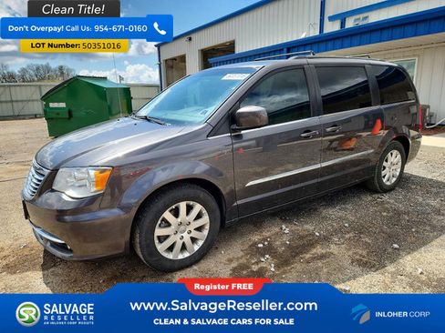 Used 2016 Chrysler Town & Country Touring image 1