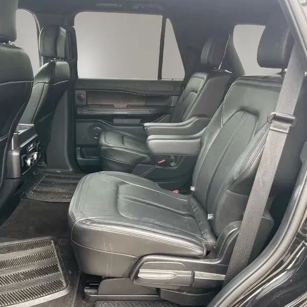 Used 2020 Ford Expedition Limited AWD/4WD image 22