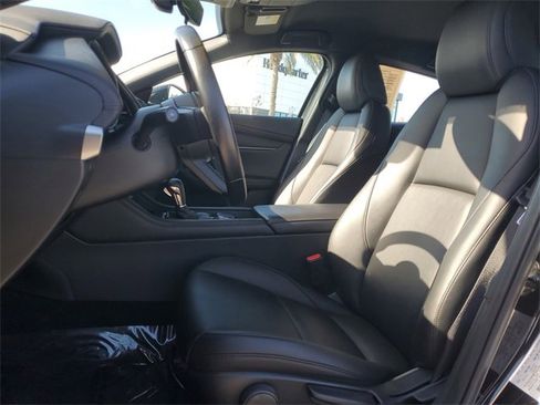 Certified 2025 MAZDA MAZDA3 s Sport image 17