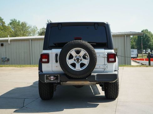 Used 2020 Jeep Wrangler Unlimited Sport S image 13