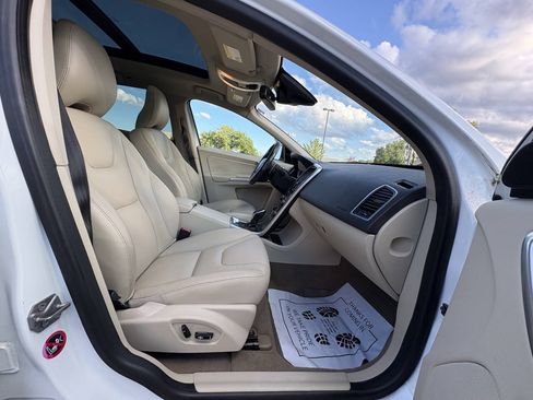 Used 2015 Volvo XC60 T6 Premier Plus AWD/4WD image 28