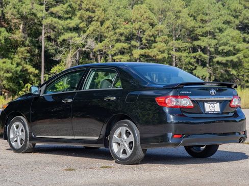 Used 2013 Toyota Corolla S FWD image 8