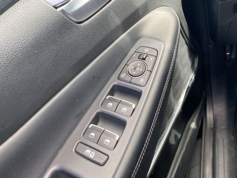 Used 2022 Hyundai Santa Fe Limited FWD image 22