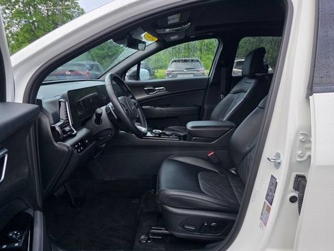 Used 2025 Kia Sportage X-Line AWD/4WD image 17