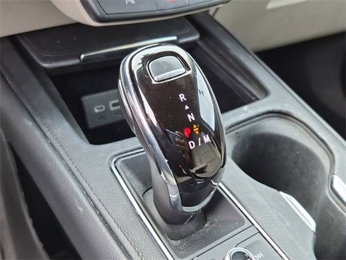 Certified 2023 Cadillac XT4 Luxury image 30