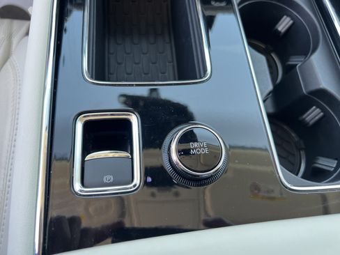 Certified 2024 Lincoln Aviator Black Label w/ Class IV Trailer Tow Package AWD/4WD image 36