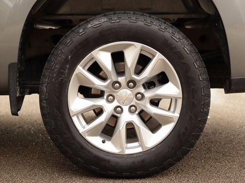 Used 2021 Chevrolet Silverado 1500 Custom w/ LPO, Dark Essentials Package image 34