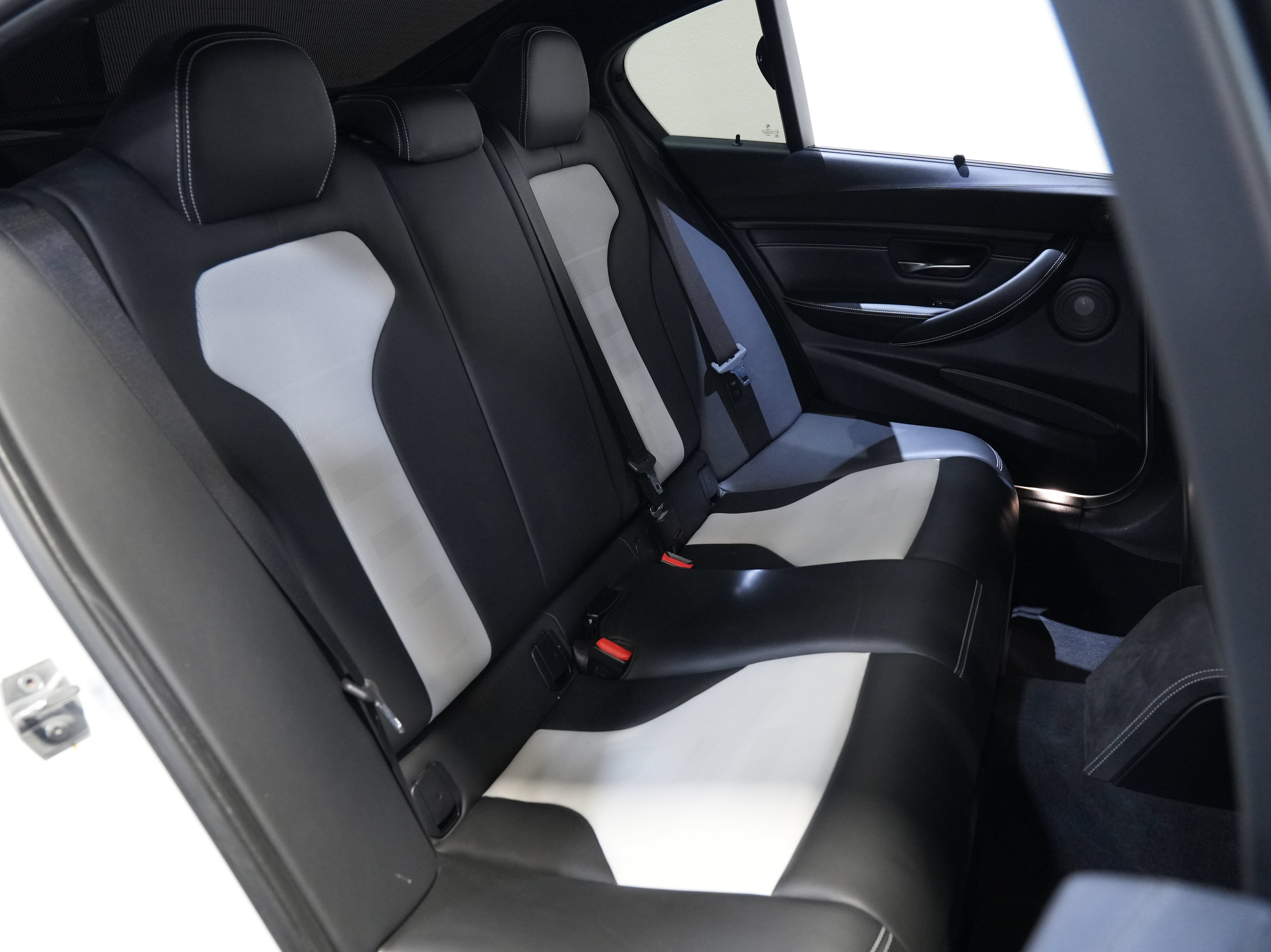 Used 2018 BMW M3 CS w/ Executive Package RWD image 39