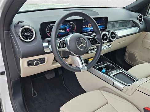 Certified 2026 Mercedes-Benz GLB 250 image 10