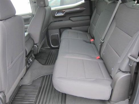 Used 2024 Chevrolet Silverado 1500 LT w/ Z71 Off-Road Package image 22