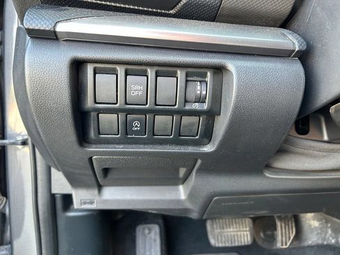 Used 2024 Subaru Forester Premium AWD/4WD image 20