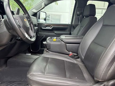 Used 2024 Chevrolet Silverado 3500 LT w/ Safety Package AWD/4WD image 11