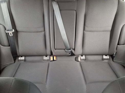 Used 2021 Nissan Rogue Sport S image 17