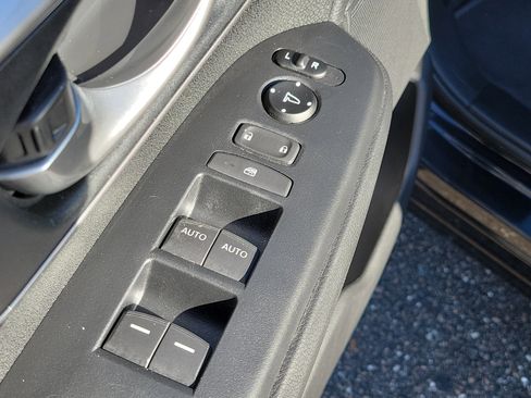 Used 2018 Honda CR-V EX image 22