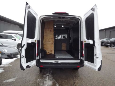 Used 2018 Ford Transit 250 148 Medium Roof RWD image 20