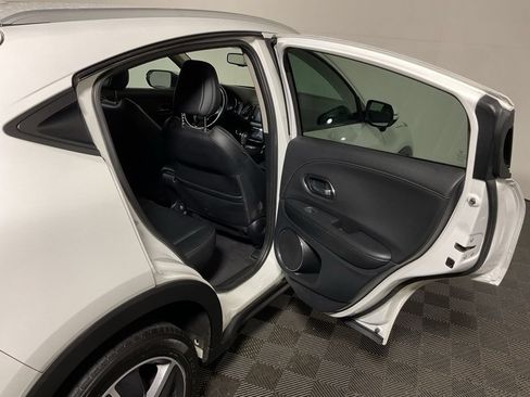 Used 2021 Honda HR-V EX-L image 30