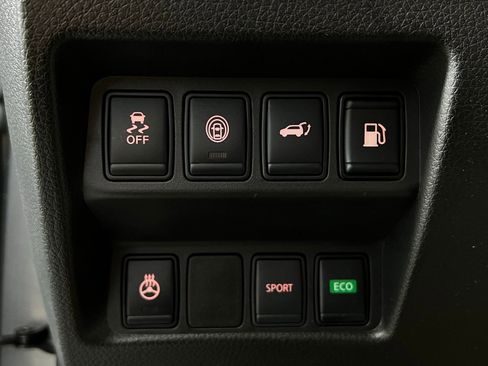 Used 2018 Nissan Rogue SL image 23