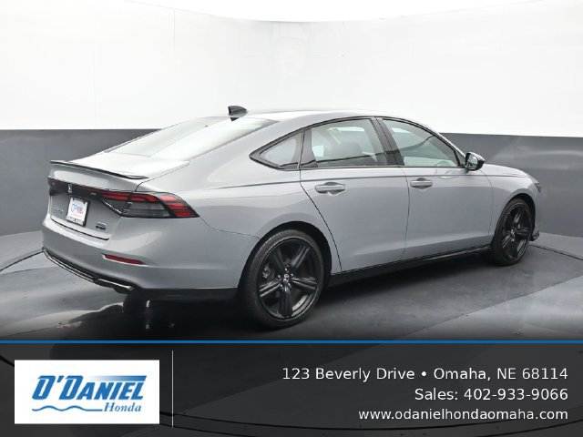 Used 2024 Honda Accord Sport image 6