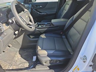 New 2026 Chevrolet Equinox LT w/ Convenience Package II video 4