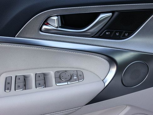 New 2026 Genesis G70 2.5T Prestige image 23