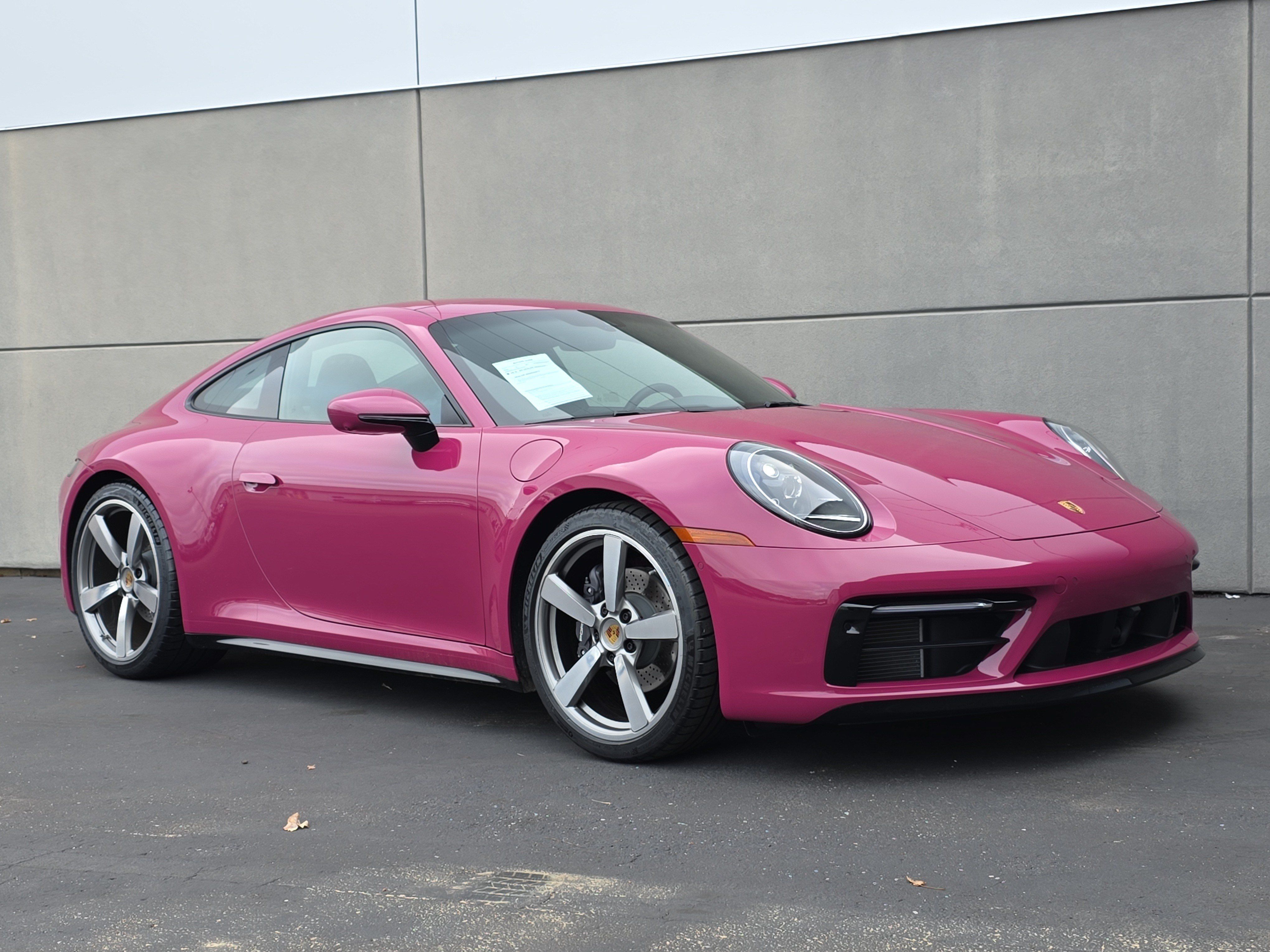 Used 2024 Porsche 911 Carrera RWD image 9