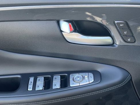 Used 2022 Hyundai Santa Fe Calligraphy image 16