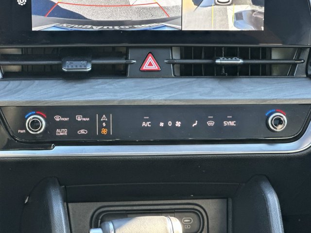 Used 2025 Kia Sportage X-Pro Prestige AWD/4WD image 5