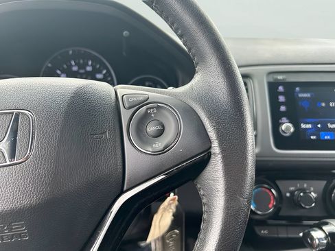 Used 2022 Honda HR-V Sport image 19