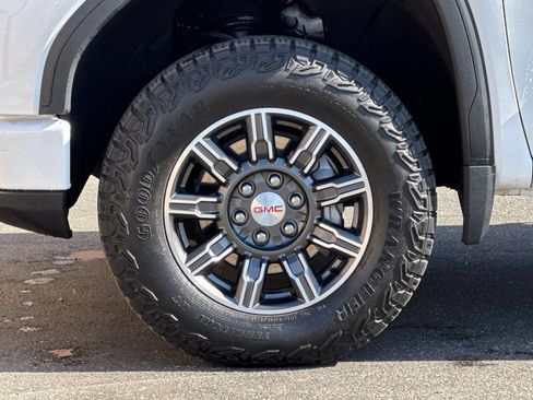 Certified 2025 GMC Sierra 1500 AT4 AWD/4WD image 26