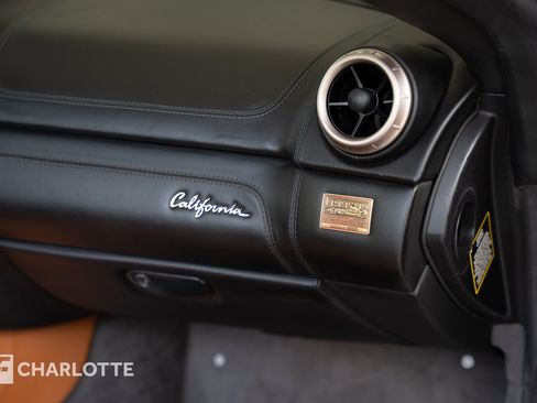 Used 2012 Ferrari California RWD image 36
