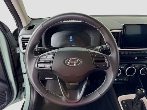 Certified 2025 Hyundai Venue Limited image 11