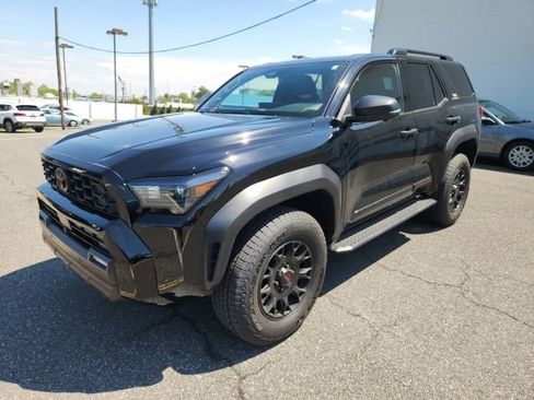 Used 2025 Toyota 4Runner TRD Off-Road Premium AWD/4WD image 3