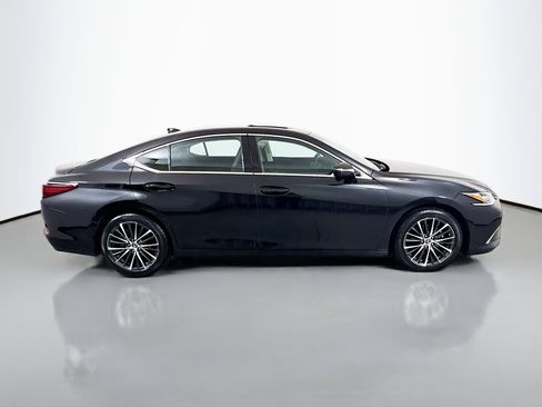 Used 2022 Lexus ES 350 w/ Premium Package image 8