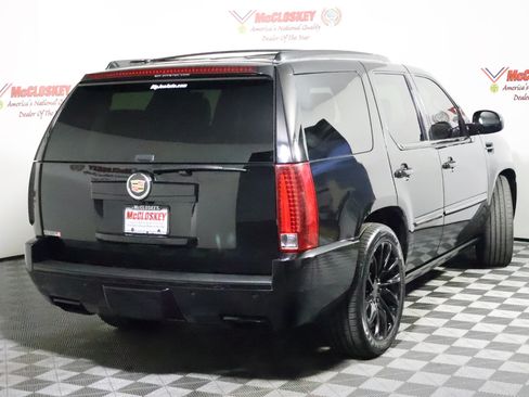 Used 2012 Cadillac Escalade Platinum AWD/4WD image 5