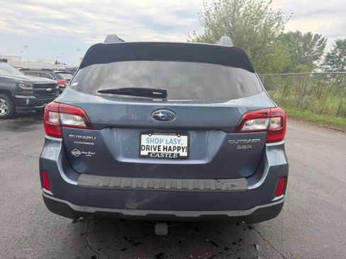 Used 2015 Subaru Outback 3.6R Limited AWD/4WD image 7