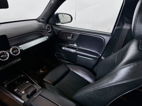 Certified 2021 Mercedes-Benz GLB 250 4MATIC image 23