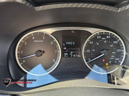 Used 2025 Nissan Versa S w/ Trunk Package FWD image 19
