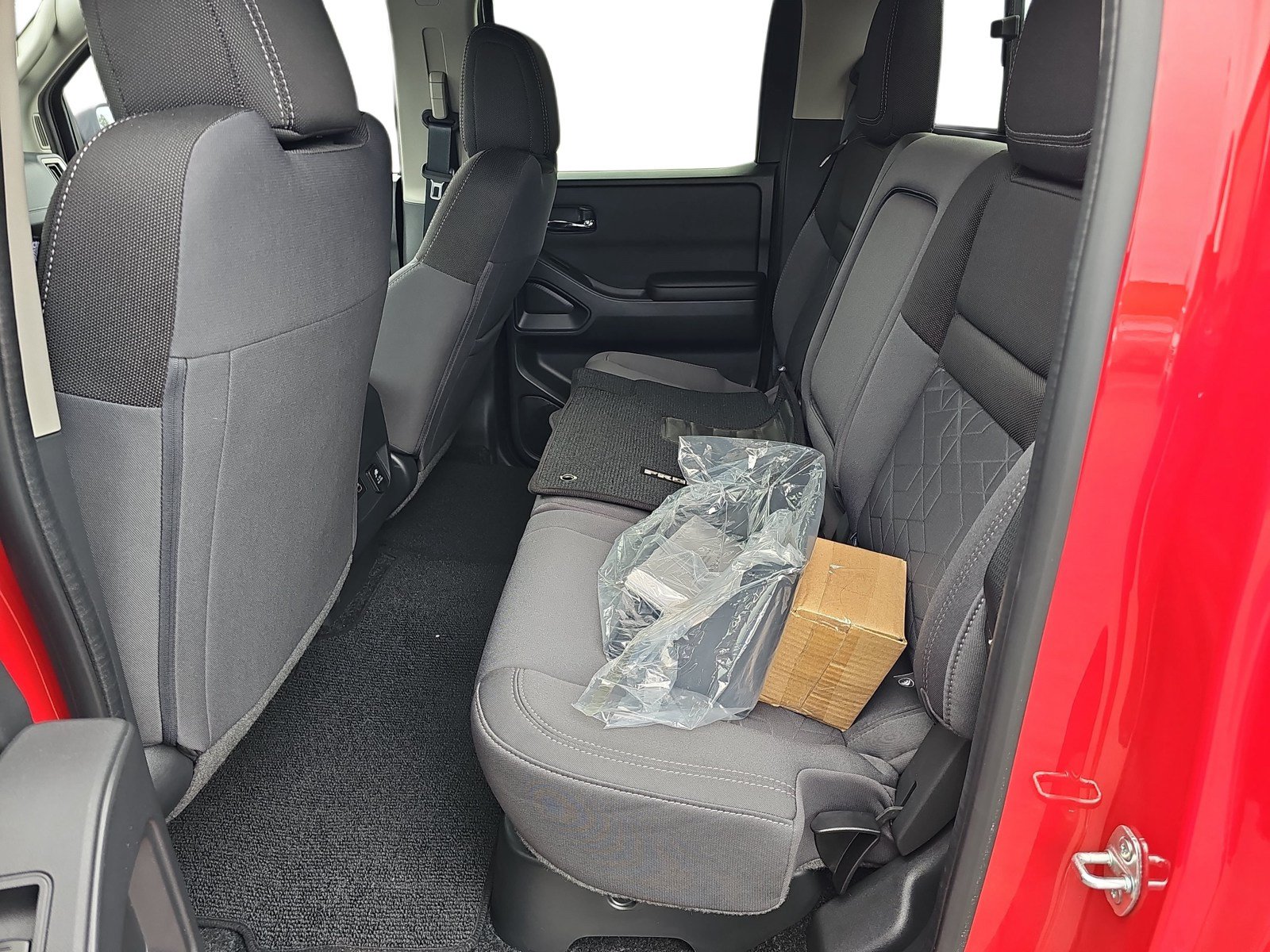 Used 2026 Nissan Frontier SV w/ SV Convenience Package RWD image 11