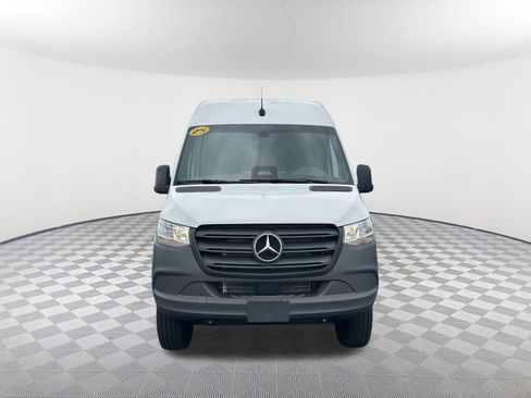 Used 2025 Mercedes-Benz Sprinter 2500 image 2