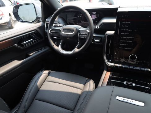 New 2026 GMC Yukon XL Denali AWD/4WD image 19