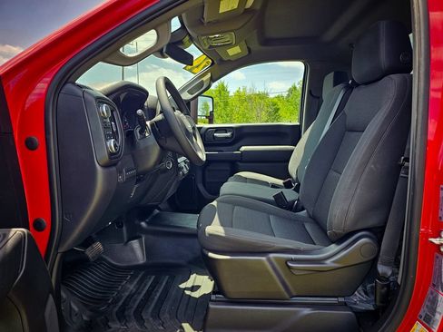 Used 2024 GMC Sierra 3500 Pro w/ Convenience Package AWD/4WD image 14