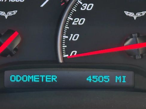 Used 2011 Chevrolet Corvette Coupe w/ 1LT RWD image 14