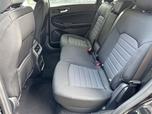New 2024 Ford Edge SE image 17