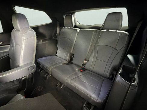 Certified 2022 Buick Enclave Essence w/ Experience Buick Package FWD image 28
