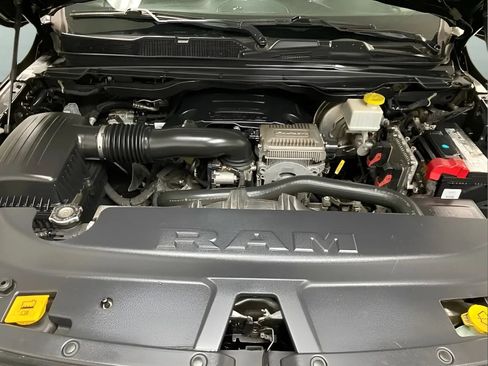 Used 2019 RAM 1500 Big Horn RWD image 14