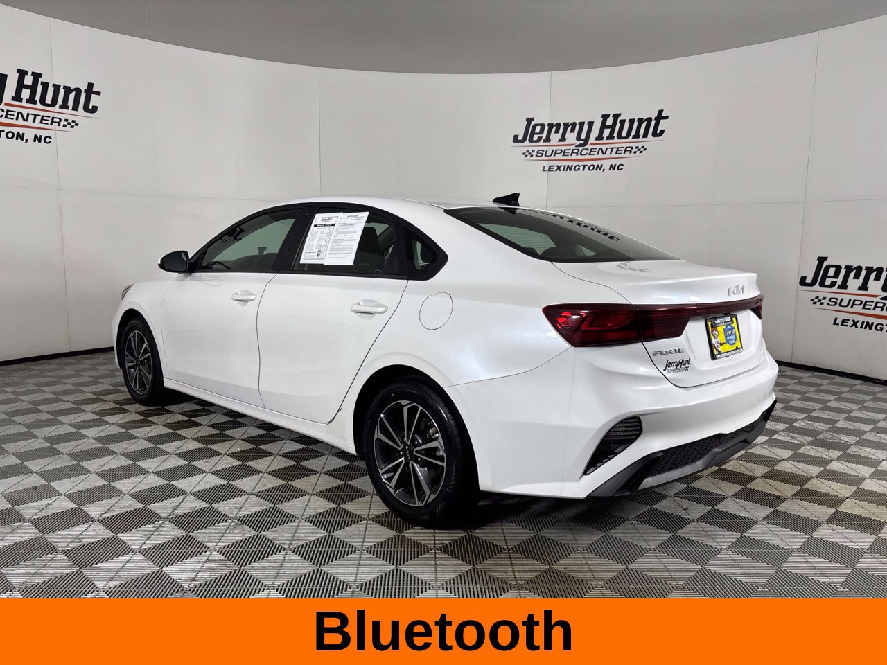 Used 2024 Kia Forte LXS FWD image 9